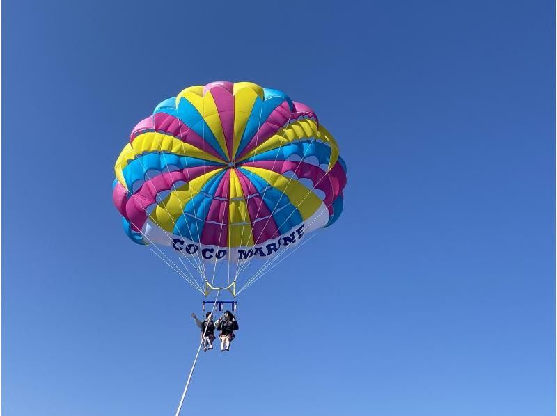 [Okinawa, Naha, Ginowan] Wetsuit rental available ★ Enjoy from the sea and sky! Flyboarding and parasailing!の紹介画像