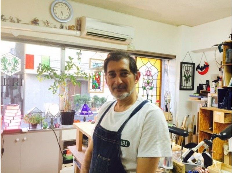 【東京・西麻布】ステンドグラス制作体験！ウェディングウェルカムボードづくり