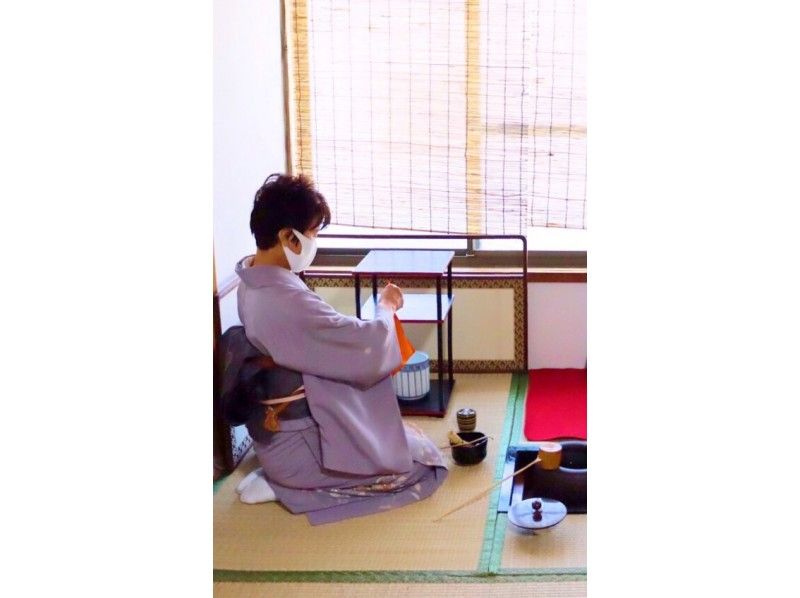 [Kyoto / Uji City] Japanese culture class "Training by a qualified tea ceremony master"の紹介画像