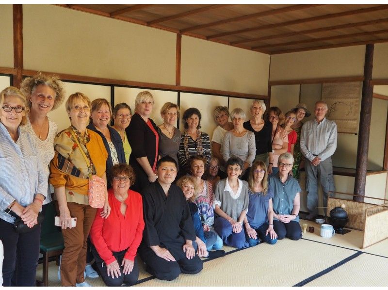[Osaka/Near Osaka Castle] Japanese Culture Class "Training by a qualified tea ceremony master"