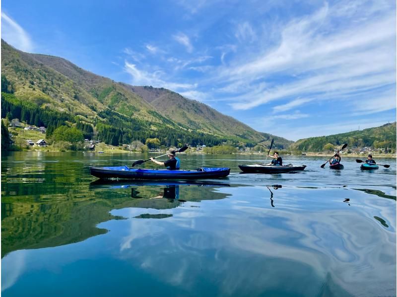 [长野·Kizaki Lake】即使是初学者也放心了，欢迎狗！独木舟/皮艇体验之旅（90分钟）の紹介画像