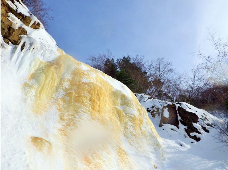 [福岛/会津[背景]冰瀑黄色秋天（电梯下班后游览）〜一个强大的山景。 〜の紹介画像