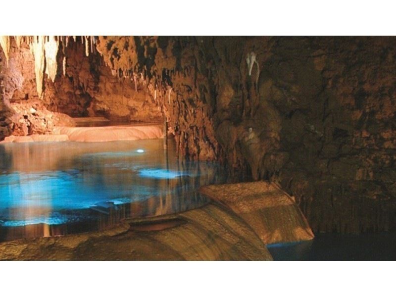 【오키나와・나하발】오키나와 월드와 슈리성 공원・지넨곶・류큐 유리 마을・오키나와 아울렛 몰 아시비나(D코스)の紹介画像