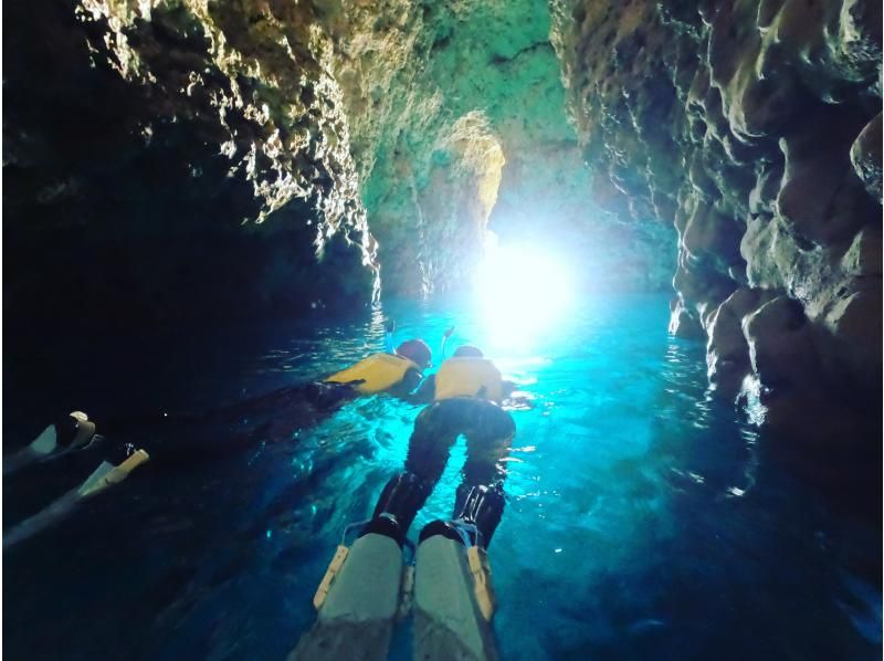 [ Okinawa Blue cave, chartered snorkel] 5 major benefits included! Super high quality photos & movie 5 star extravaganza tour of the present! !の紹介画像