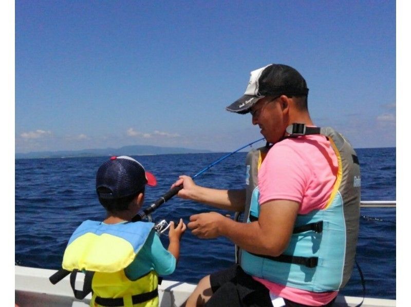 【沖縄・石垣島】レジャーフィッシング（船釣り）※手ぶらで気軽に、ちょい釣り体験！の紹介画像