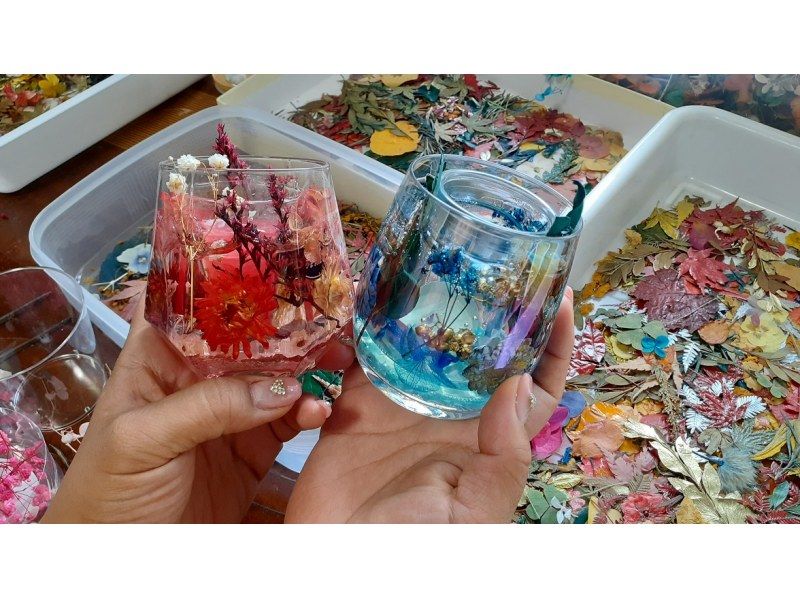 [5 minutes from Nagoya Station, Aichi] Experience the soothing sparkle of transparent candles with "gel candle making." There are 300 types of flowers to put in.の紹介画像