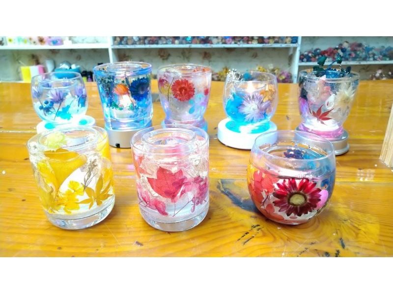 [5 minutes from Nagoya Station, Aichi] Experience the soothing sparkle of transparent candles with "gel candle making." There are 300 types of flowers to put in.の紹介画像