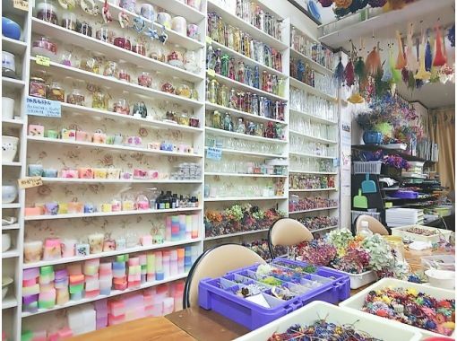 愛知 名古屋駅5分 ボタニカルキャンドル体験 ドライフラワーを詰めた本格キャンドル作り アクティビティジャパン