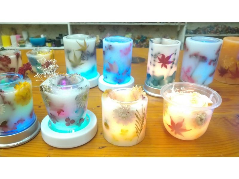 [愛知/名古屋站5分鐘]“植物蠟燭體驗”製作充滿乾花的地道蠟燭！可愛的半透明！の紹介画像