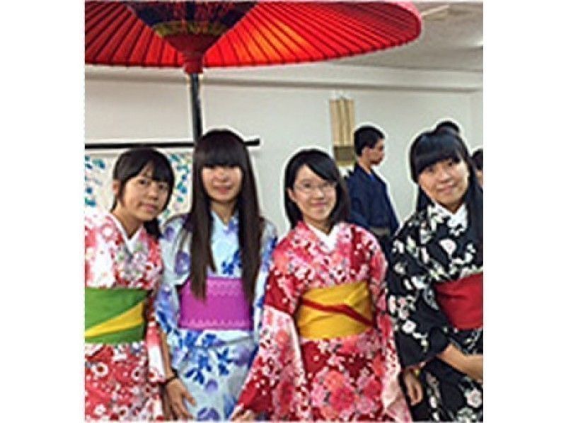 [Osaka / Umeda] Kimono Rental for groups-perfect for sightseeing in Kyoto Reservation from 20 people more Present special oil blotting paper!の紹介画像