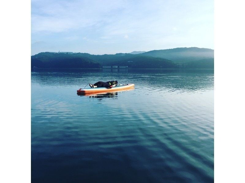 [Yamanashi Prefecture/Lake Yamanaka] Absolutely recommended for guests! Sunrise/early morning Sup (SUP) experience ♪♪の紹介画像