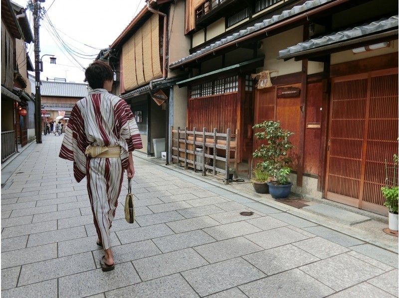 【京都駅・浴衣レンタル】ヘアセット付き！雨の日は和傘無料貸出♪浴衣一式レンタル＆着付けプラン！の紹介画像