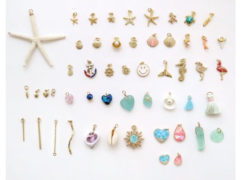 沖縄・那覇】天然石とサンゴの「ブレスレット作り」（さざれ石）当日