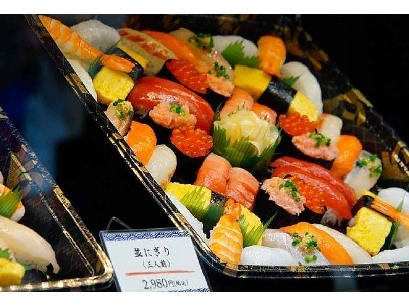 【Tokyo・Ueno】Ueno Local Market Food Tourの紹介画像