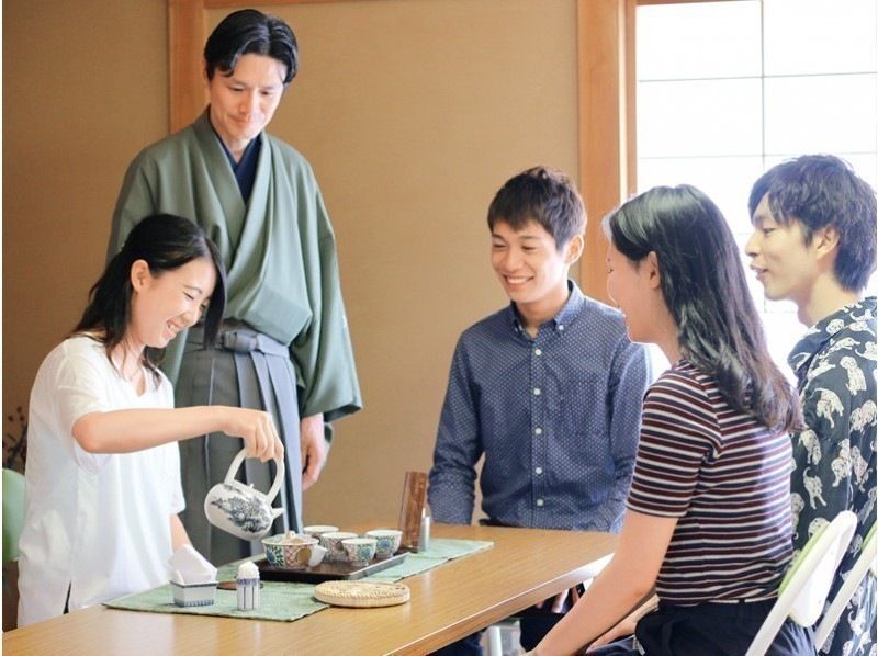 【京都・四条烏丸】《各回一組限定》　煎茶道体験 『煎茶席＆お点前』コースの紹介画像