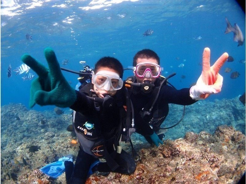 【沖繩·恩納村】★8歲·9歲OK★Chibiko魚體驗潛水！與孩子和家人一起挑戰潛水！の紹介画像