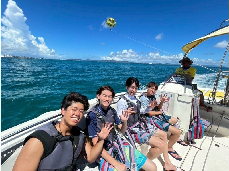 シーサーパラセーリング1回＆ホバーボード・ウェイクボード120分遊び放題プランの紹介画像