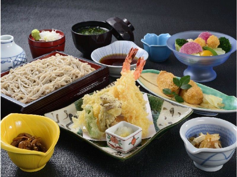 感動のゴール目前で応援!箱根・芦ノ湖遊覧クルーズ&駅伝観覧バスツアー 和食膳のご昼食付【13223】の紹介画像