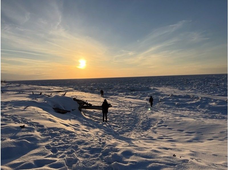 WS JR知床斜里駅発・知床　冬の一日満喫ツアー森歩き絶景スノーシュー付帯【無料送迎付】の紹介画像
