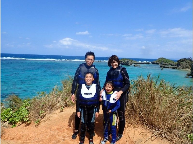 [Okinawa Blue cave / snorkel going by boat] 94% satisfaction! Professional camera shooting!