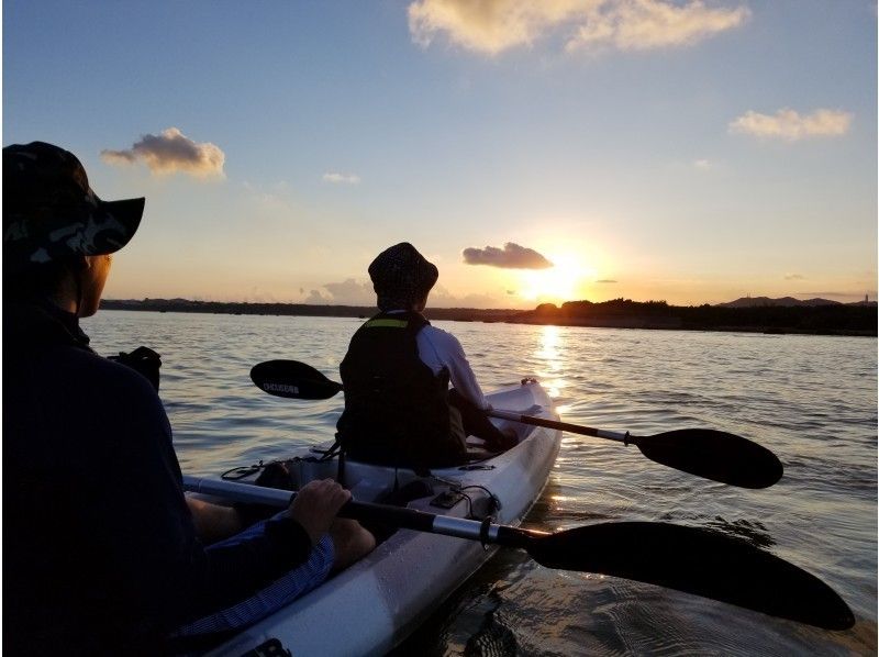 [Okinawa ・ Ishigaki island]Kayak Enjoy the finest sunset on the road! Sunset Kayak Tours!
