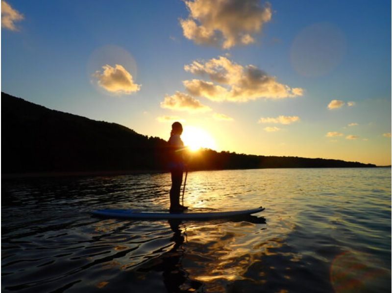 [Iriomote Island/Night] An adventure to enjoy the evening at a World Heritage Site! Sunset & Night SUPor Canoe [Photo data/Free equipment rental]の紹介画像