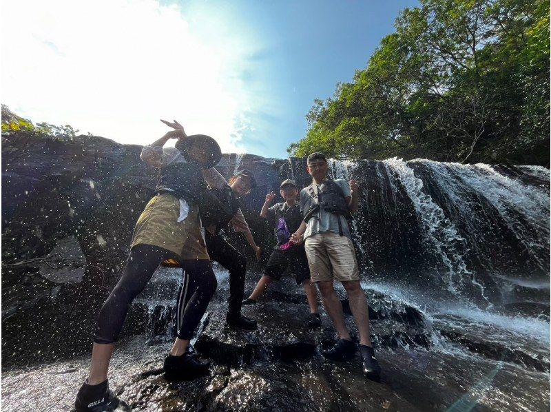 [Iriomote Island/Half-day] Head to "Sangara Falls"! Choose from SUP/Canoe & Trekking on the World Heritage Site of Iriomote Island [Free photo data] SALE!の紹介画像