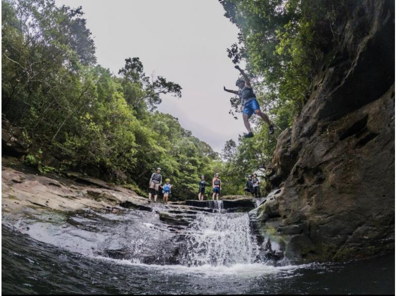 [Iriomote Island/Half-day] Jump into the river and enjoy natural athletics and a spectacular observation deck! Splash Canyoning (down the valley) [Photo data/equipment free]の紹介画像