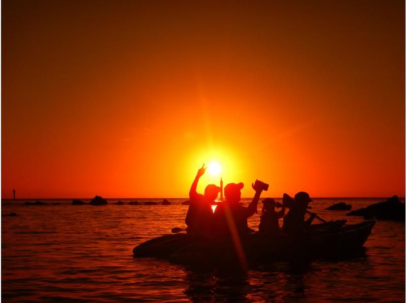 Family Discount [Central Main Island] Sunset Mangrove Kayak Tour★One child under junior high school age is free & half price★Image gift!の紹介画像