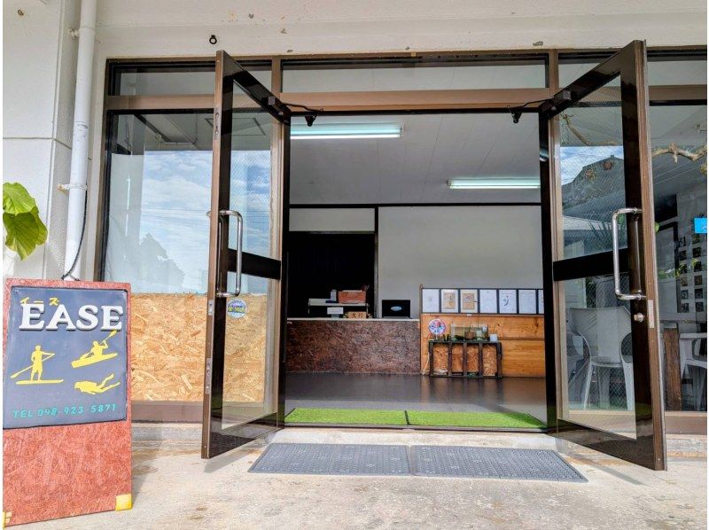 家族割引【本島中部】サンセットマングローブカヤックツアー★中学生以下のお子様１名無料＆半額★画像プレゼント！の紹介画像