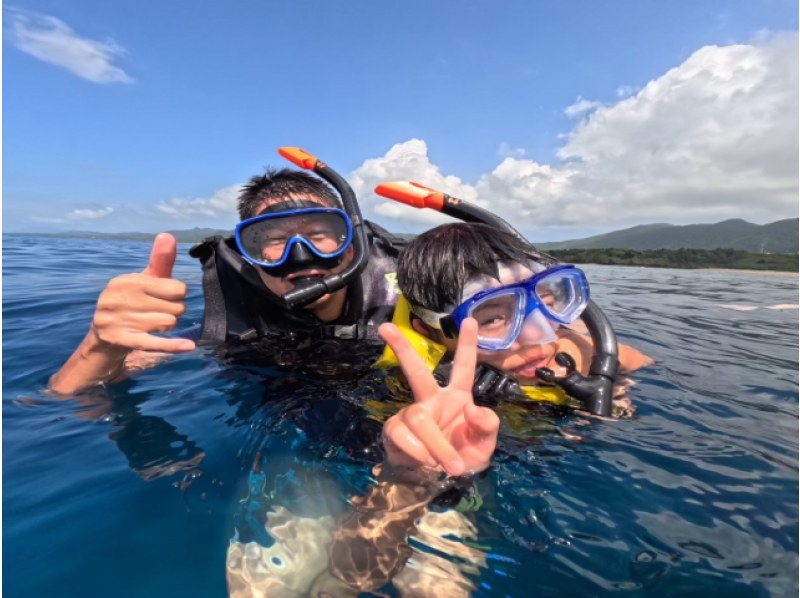 [Ishigaki Island/1 day] If you're not sure what to do, try this! The two most popular things to do in Ishigaki Island! Kabira Bay SUP/canoeing & Blue Cave snorkeling ★Look for sea turtles★Free photos★ [Student discount plan]の紹介画像