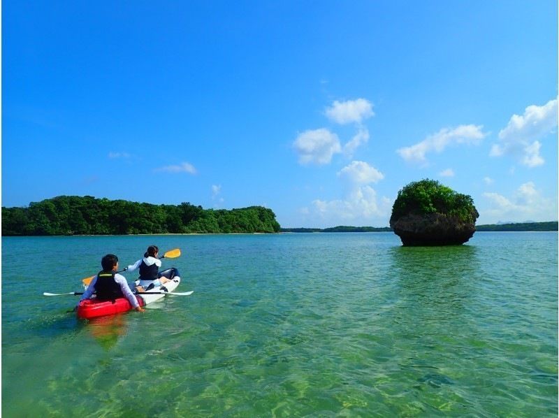 [石垣島/ 1天]當地優惠券目標！尋找海龜！ Kabira Bay SUP / Canoe & Blue Cave Snorkeling [設備租賃/照片數據/免費淋浴]の紹介画像