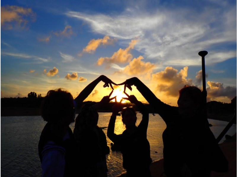 [Ishigaki Island/Evening] Choose from our selection of sunset SUP/canoe tours ★Best sunset view★ Same-day application OK [Equipment rental/free photo data]の紹介画像