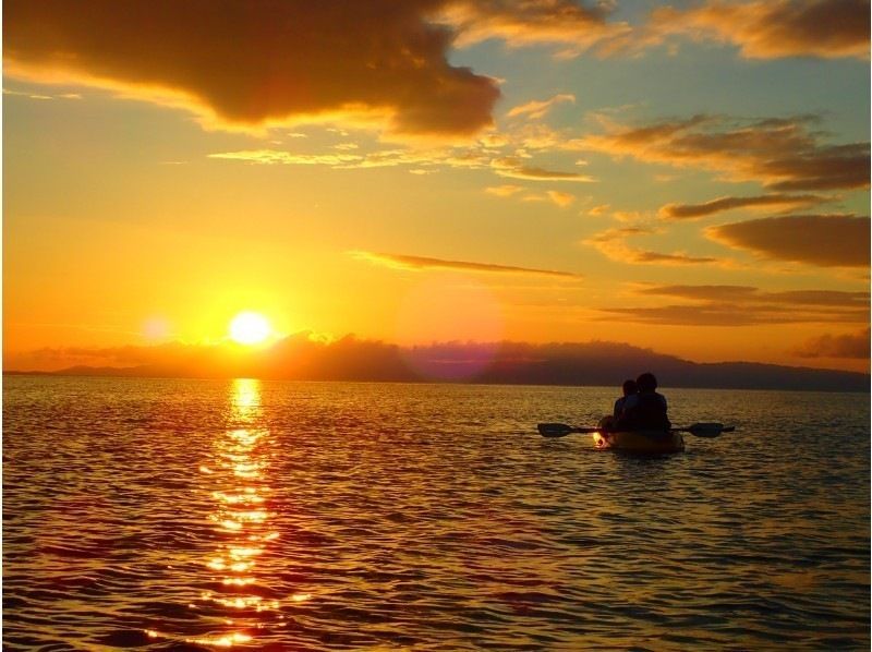 [เกาะอิชิงากิ/เย็น] ทัวร์ชมพระอาทิตย์ตก SUP/พายเรือแคนู ★พระอาทิตย์ตกที่ยอดเยี่ยม★สมัครได้ในวันเดียวกัน [เช่าอุปกรณ์/ข้อมูลรูปภาพฟรี]の紹介画像