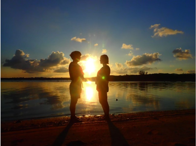 [Ishigaki Island/Evening] Sunset SUP/Canoe tour to choose from★Superb sunset★Same-day application OK [Photo data/equipment rental free] Spring sale underwayの紹介画像