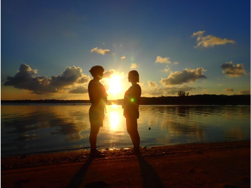 [Ishigaki Island/Evening] Choose from our selection of sunset SUP/canoe tours ★Best sunset view★ Same-day application OK [Equipment rental/free photo data]の紹介画像