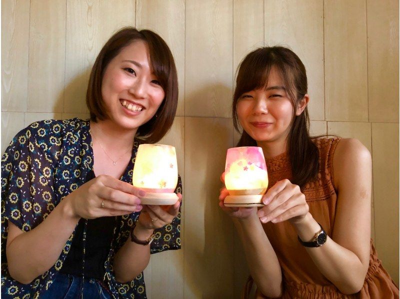 [Kyoto/ Kamigyo Ward] Easy but full-fledged lighting! 40 minutes Japanese paper candle lamp course!