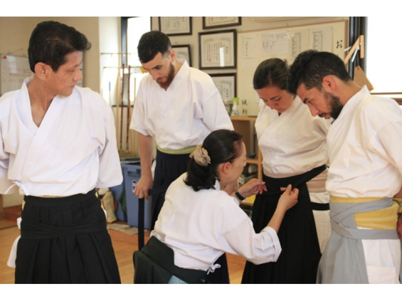 [Tokyo] A comprehensive samurai experience of swordsmanship and archery in a real dojo---My class is not a tourist trapの紹介画像