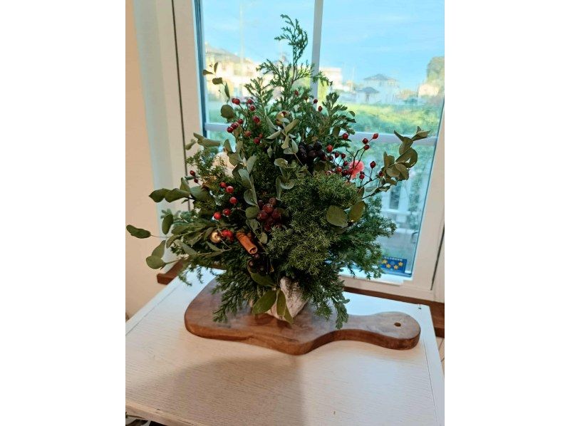 【東京・国立】12/6(日）開催！珍しい生花のクリスマスリース作り＆リラックスヨガ体験の紹介画像