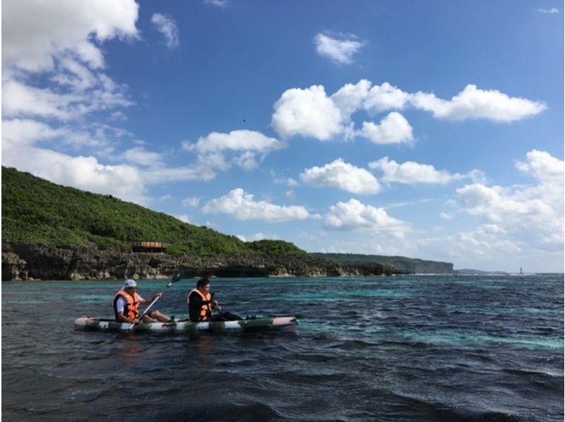 スプリング早割プラン！【宮古島・カヤック】2人参加おすすめ！カヤックツーリング90分ツアー（体験説明付、写真撮影付）の紹介画像