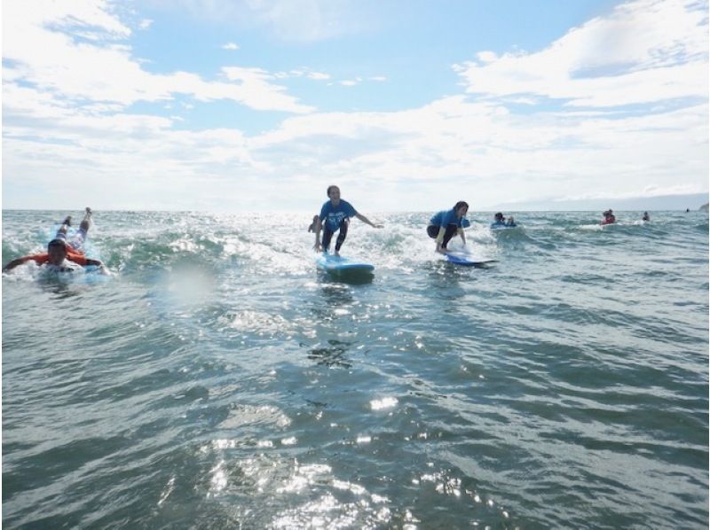 【大阪・和歌山県磯ノ浦Beach サーフィンスクール】海をフィールドに初めてのサーフィン体験スクールの紹介画像