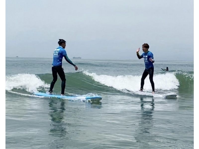 [Osaka/Wakayama Prefecture Isonoura Beach Surfing School] The first surfing experience school with the sea as a fieldの紹介画像