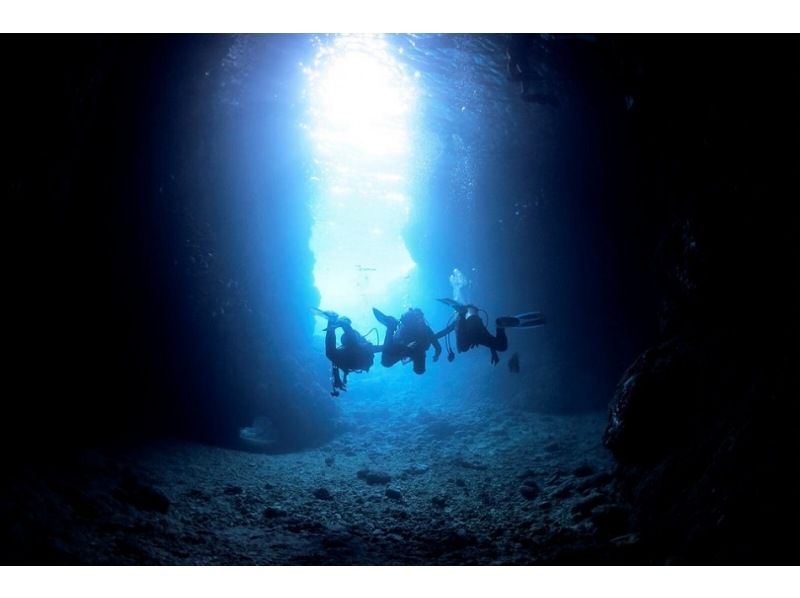 【我们的成就1号】蓝洞体验深潜＆声音海上拖伞の紹介画像