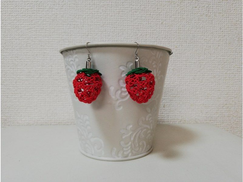 [Kyoto, Shijo Omiya] make hair ornaments and Japanese goods with Mizuhiki! 2-hour course