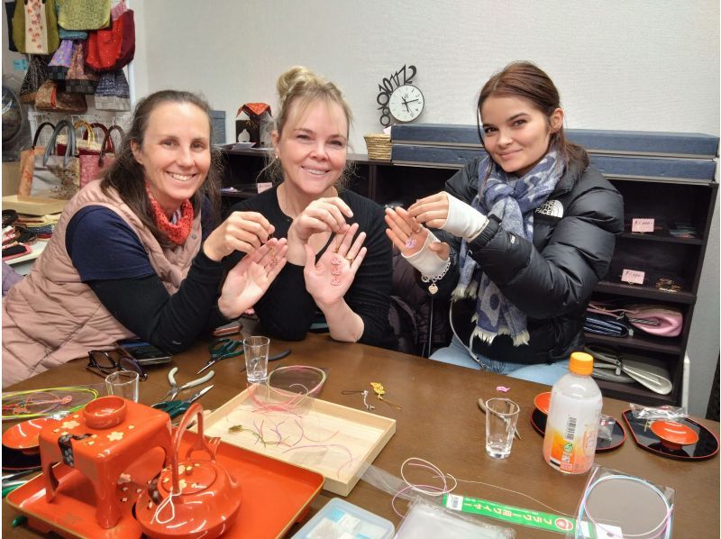 【京都・四条大宮】今流行りの水引で髪飾りや和雑貨を作りましょう☆2時間コースの紹介画像