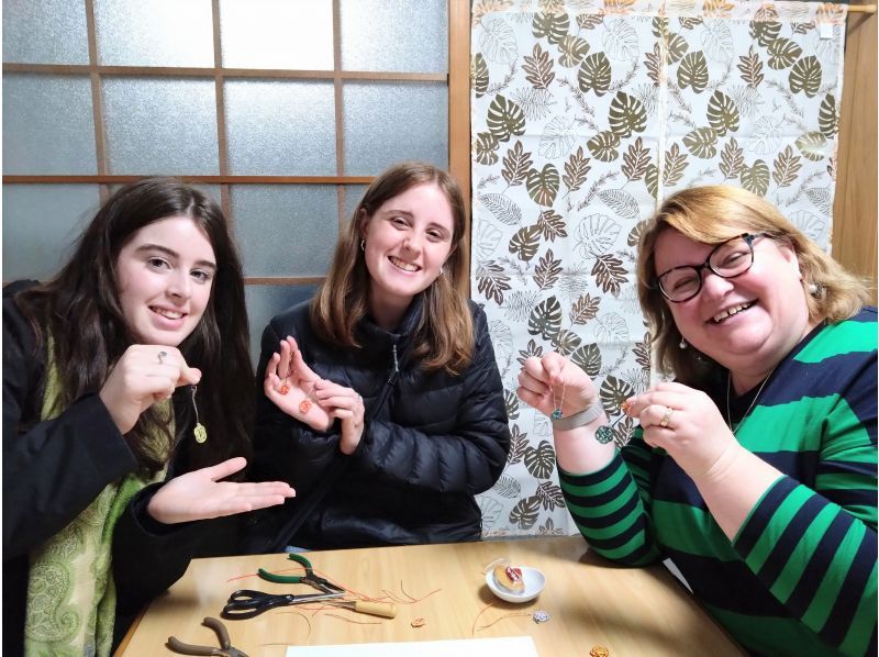 【京都・四条大宮】今流行りの水引で髪飾りや和雑貨を作りましょう☆2時間コースの紹介画像