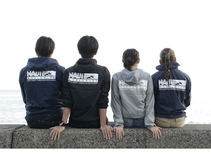 【ドライスーツ無料！渋谷から木、金、土曜日/送迎無料】1.5日でお気軽ダイビングライセンス取得プラン(最大潜水深度12m)の紹介画像