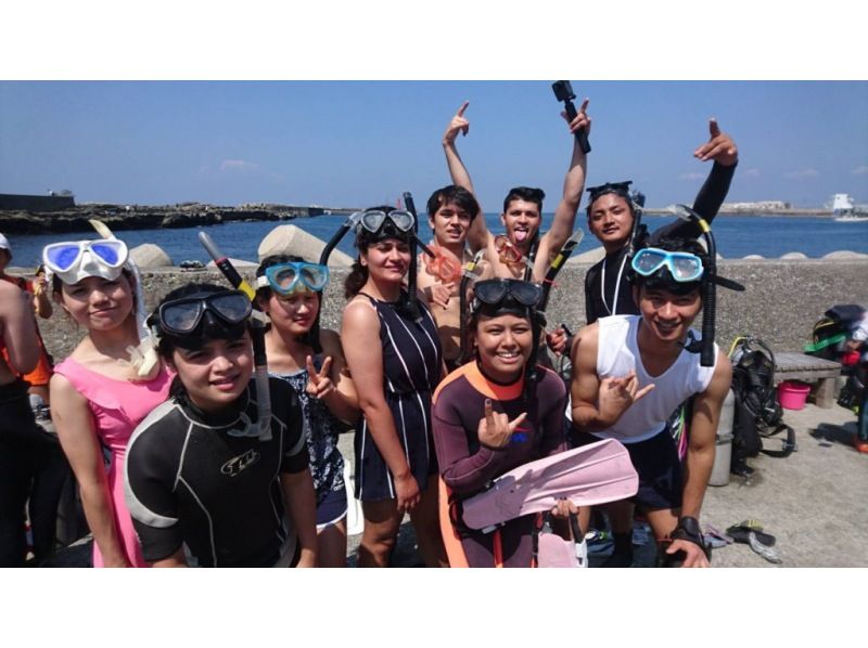 Super Summer Sale Special Discount "Let's take a peek into the underwater world! Full-scale snorkeling program! With family, couples and friends!の紹介画像