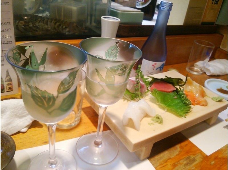 【浅草橋1分】おしゃれに乾杯！手作りのワイングラスで飲むお酒はおいしい・・（ブルーorピンク限定）の紹介画像