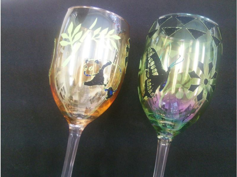 [Asakusabashi 1 minute] Cheers in style! Drinking sake in a handmade wine glass is delicious